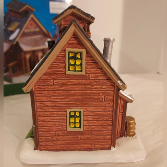 Lemax 2017 Sugartree Farm Sugar Shack Table Accent - Comes In Original Box - Picture 4 of 14